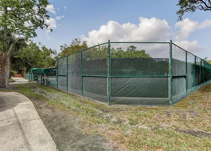2533 Tennis Villas Efficiency